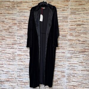 Elegant Black Velvet Women's Dress without belt